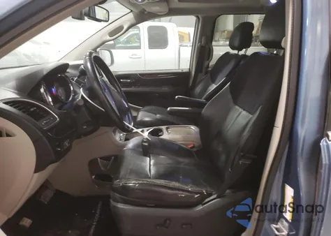 2012 Chrysler Town & Country Limited z USA, uszkodzony, nr VIN 2C4RC1GGXCR106070